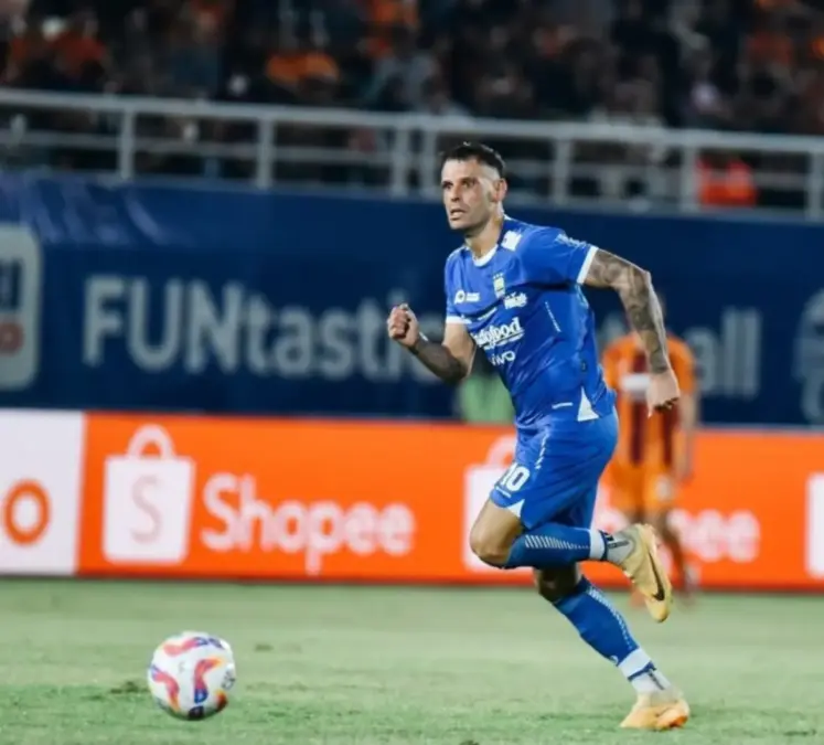 Gelandang Persib Tyronne del Pino