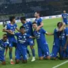 Persib resmi juara Liga 1 2024/2025 setelah menang 3-2 atas Persis Solo.