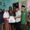 Wakil Bupati Cirebon H Agus Kurniawan Budiman berikan santunan